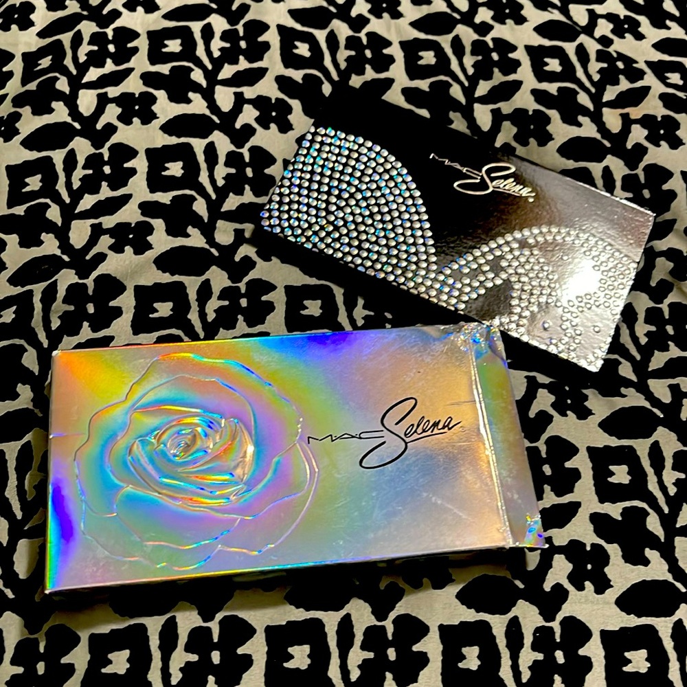 MAC Selena eyeshadow palette